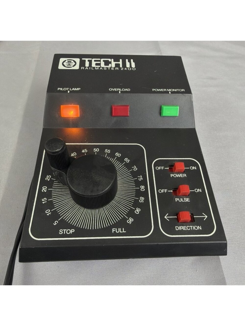 MRC Tech II Railmaster 2400 Model Train Control Powerpack Transformer